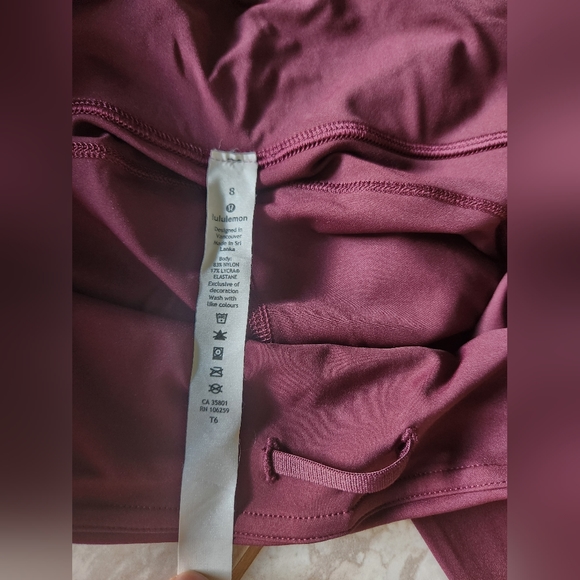 Lululemon leggings 💜 - Picture 6 of 7